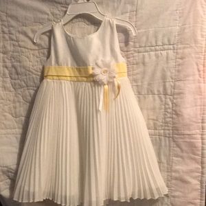 Blueber Boulevard 2T Easter Dress